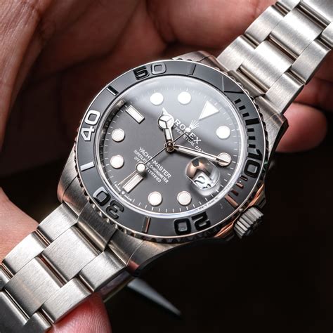 are rolex watches soundless.